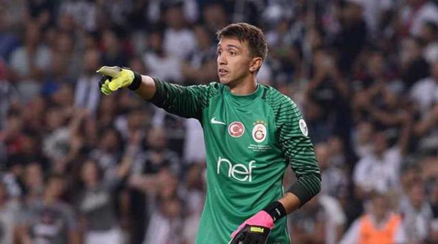 Muslera'dan ayrılık sinyali!