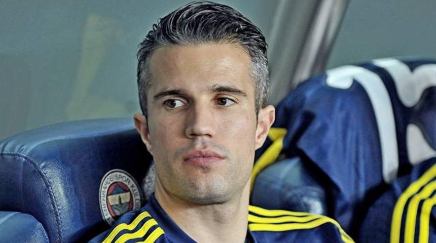 Van Persie &uuml;lkesine gitti