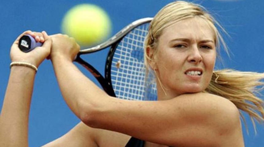Maria Sharapova kortlara dönüyor