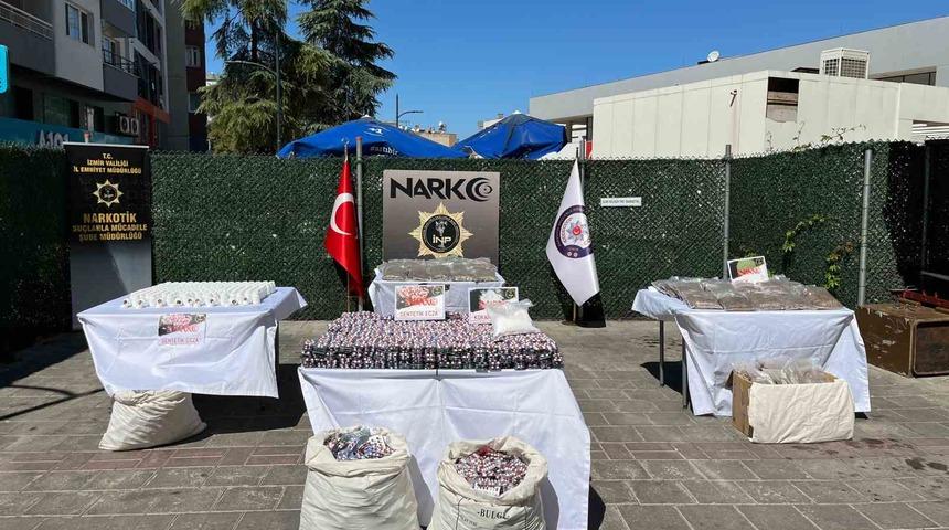 İzmir’de narkotik polisinden zehir tacirlerine büyük darbe