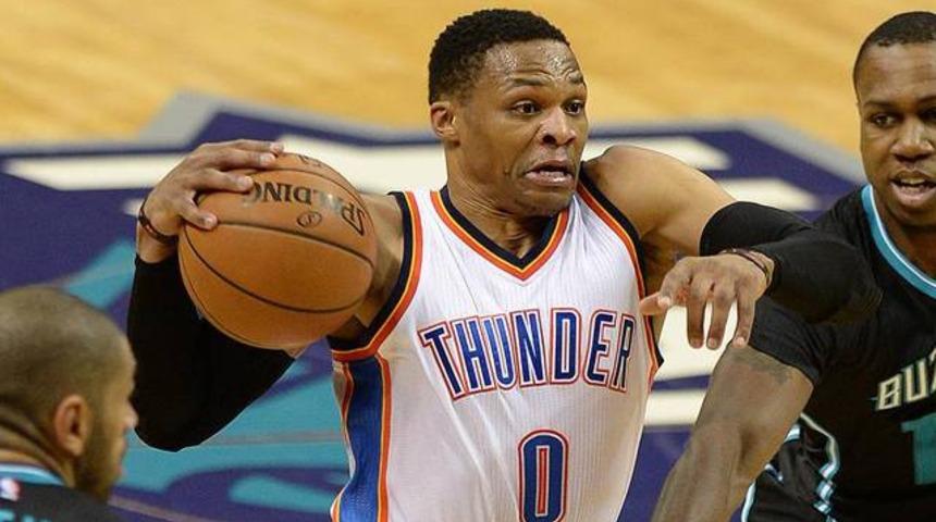 Russell Westbrook tarihe ge&ccedil;ti