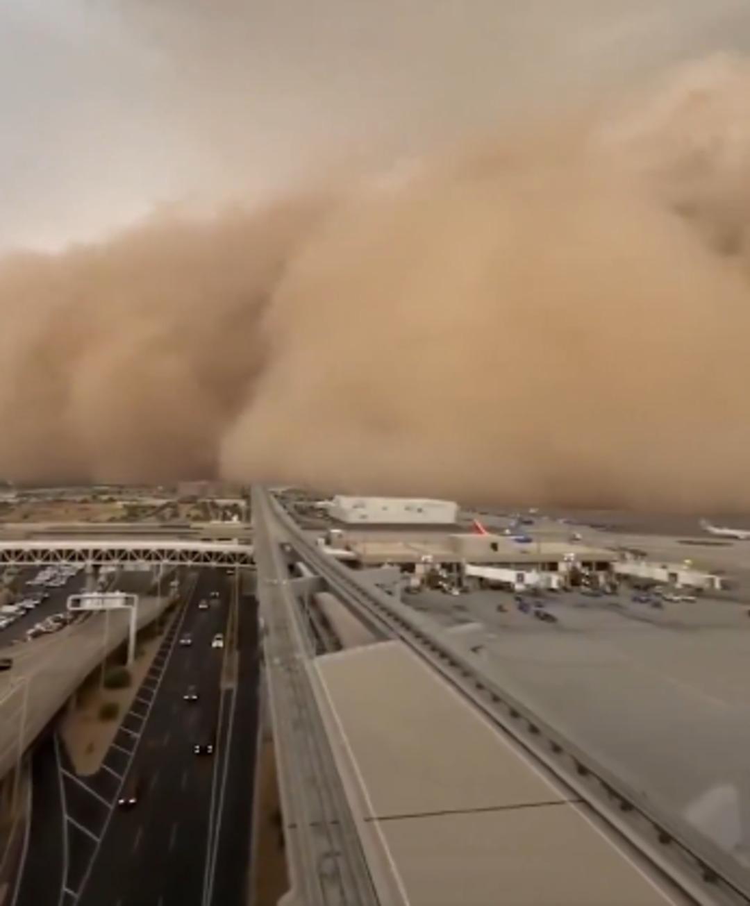 ABD de kum fırtınası alarmı! Elektrikler kesildi, hayat durdu 1