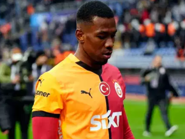 G.Saray kara kara düşünüyor! Bavulunu bile toplamıştı... Ayrılık iptal oldu! 