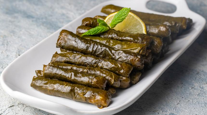 MasterChef zeytinyağlı yaprak sarma tarifi: Zeytinyağlı yaprak sarması nasıl yapılır, malzemeleri neler?