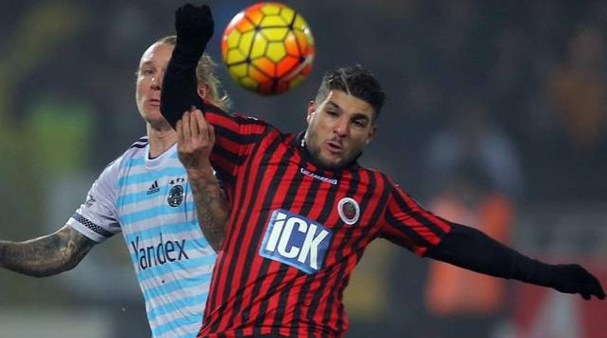 Antalyaspor, El Kabir ile prensipte anlaştı