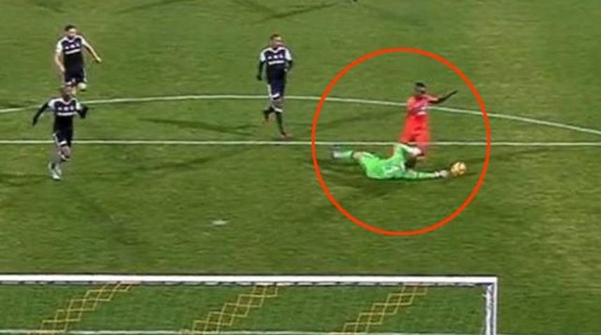 Ahmet &Ccedil;akar'dan penaltı kararıyla ilgili flaş yorum