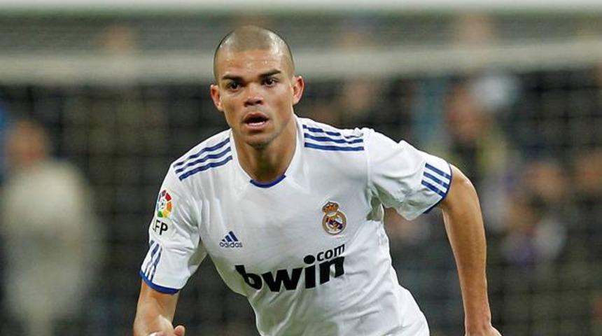 Ersan G&uuml;l&uuml;m'&uuml;n yerine Pepe!