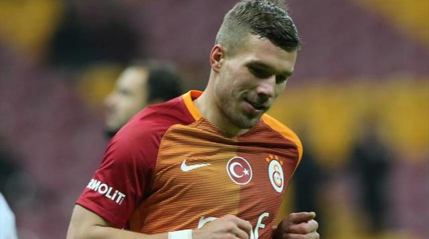 Podolski'yi ikna turları