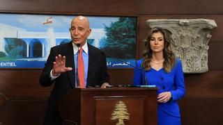 ABD’li Özel Temsilci Barrack gazetecileri azarladı: Medeni davranın