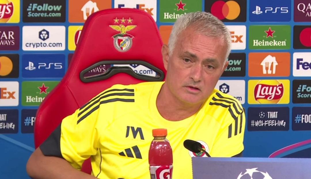 Mourinho dan yönetime sert eleştiri! Kerem Aktürkoğlu transferi üzerinden şoke eden cevap verdi...   Eğer Şampiyonlar Ligi benim kulübüm için hayati öneme sahip olsaydı...   dedi ortalık karıştı 7