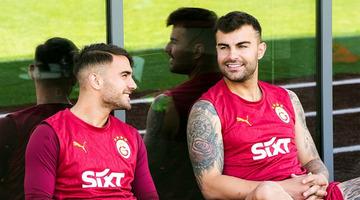 Galatasaray'ın yıldız oyuncuları sosyal medyadan dikkat çeken konuşma yaptılar! Yunus Akgün ile Abdülkerim Bardakçı, Singo ve Akanji için konuştular...