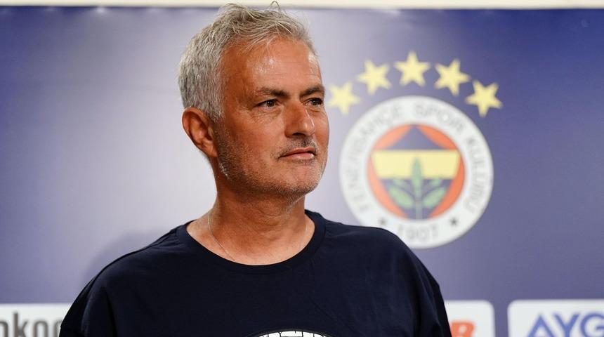Jose Mourinho A Bola'ya konuştu! Transfer gündemi için çarpıcı açıklama yaptı... Yönetimi resmen topa tuttu