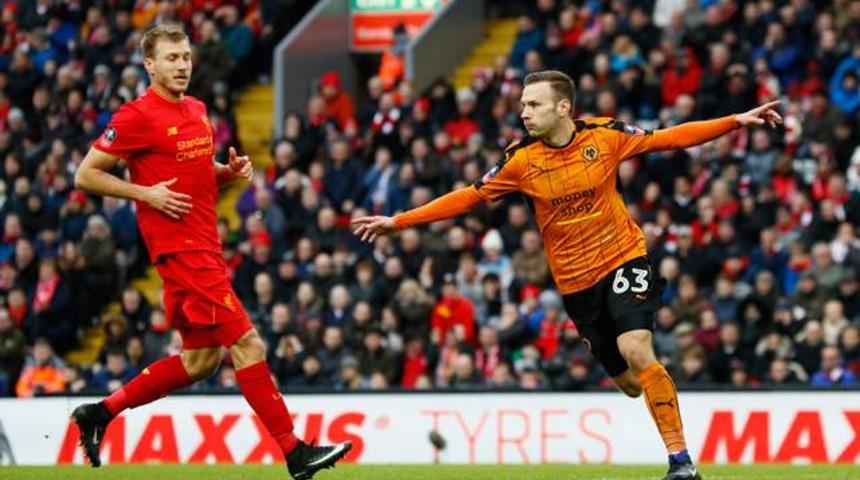 Liverpool 1 - 2 Wolverhampton Wanderers