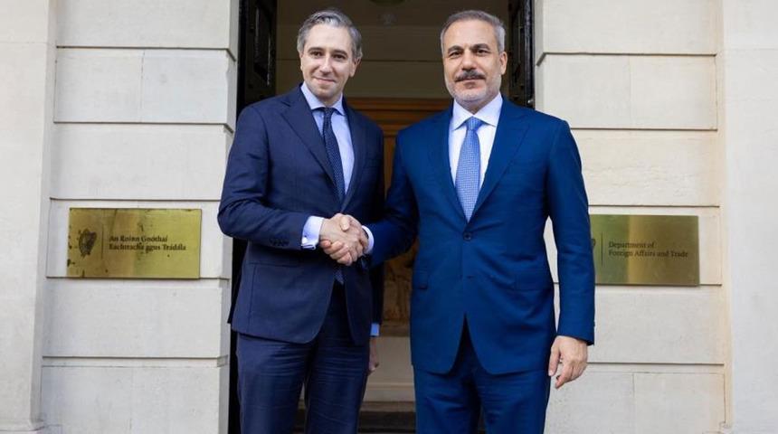 Dışişleri Bakanı Fidan, İrlanda Başbakan Yardımcısı Harris ile görüştü