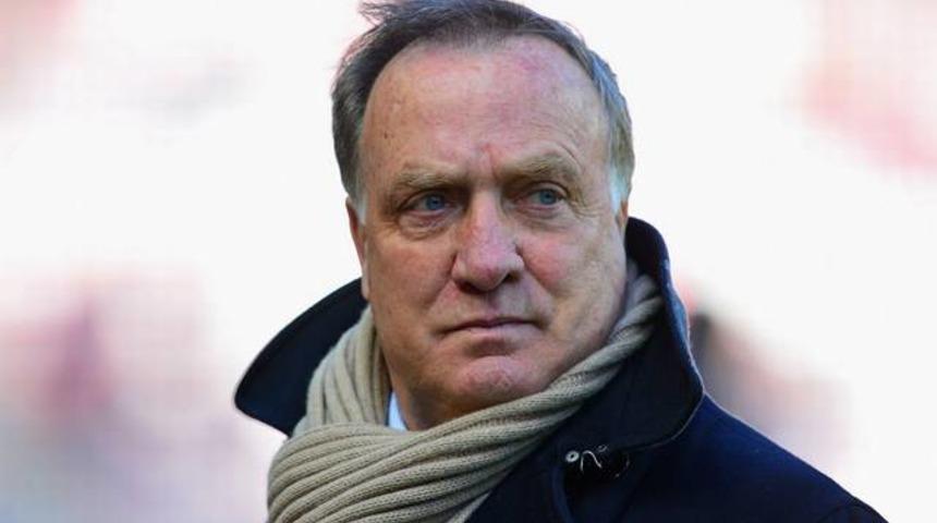 Advocaat'ın s&ouml;zleşmesi feshediliyor