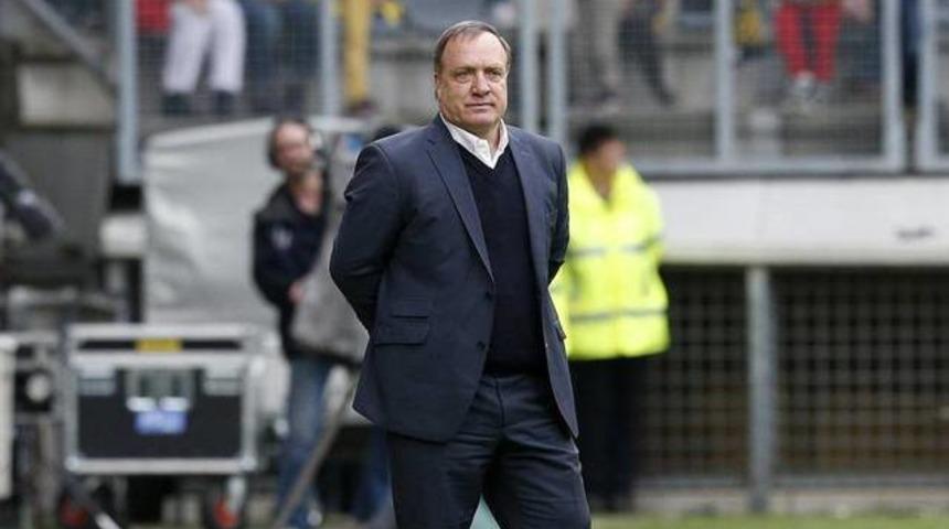 Fenerbah&ccedil;e'den Advocaat a&ccedil;ıklaması