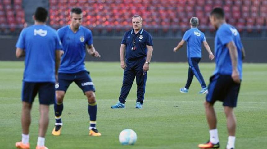 Advocaat'tan futbolculara mesaj