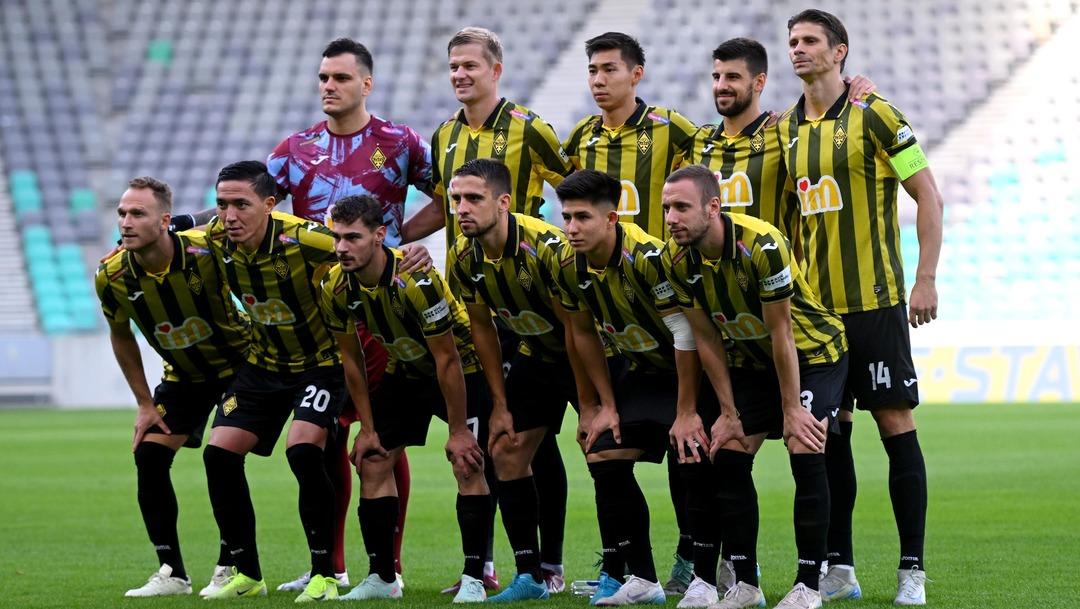 Şampiyonlar Ligi nde tur atlayan takımlar belli oldu! Sürprizlerle dolu gecenin ardından ilkler yaşandı... Gecenin bir diğer kazananı ise Galatasaray oldu... 1