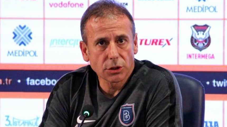 Abdullah Avcı: Adebayor, takımı bozmaz, kalite katar