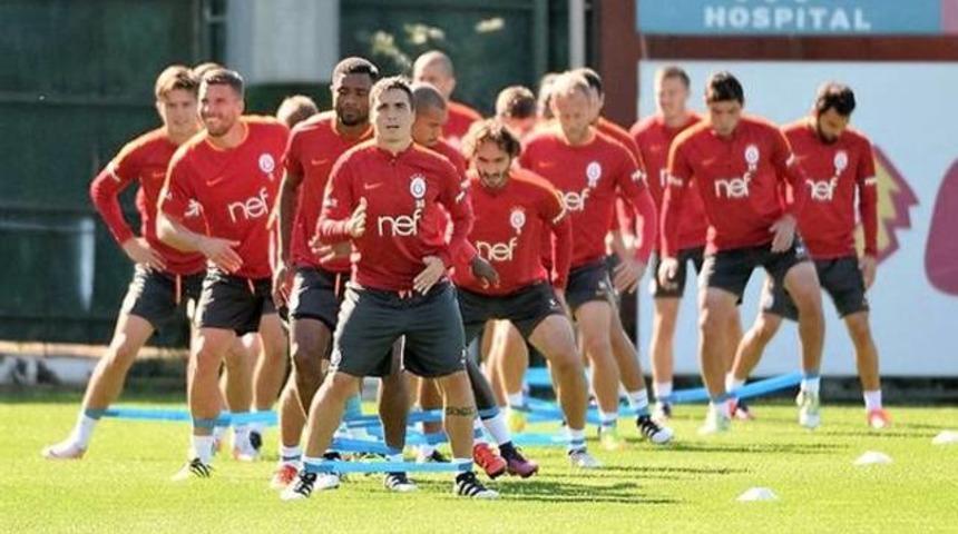 Galatasaray'da şok ayrılık! 3'&uuml; de gidiyor...