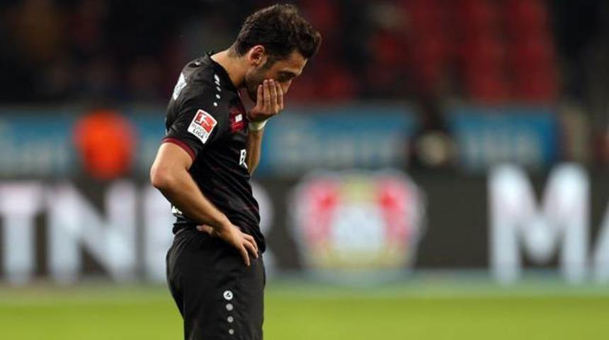 FIFA, Hakan &Ccedil;alhanoğlu'na 4 ay futboldan men cezası verdi