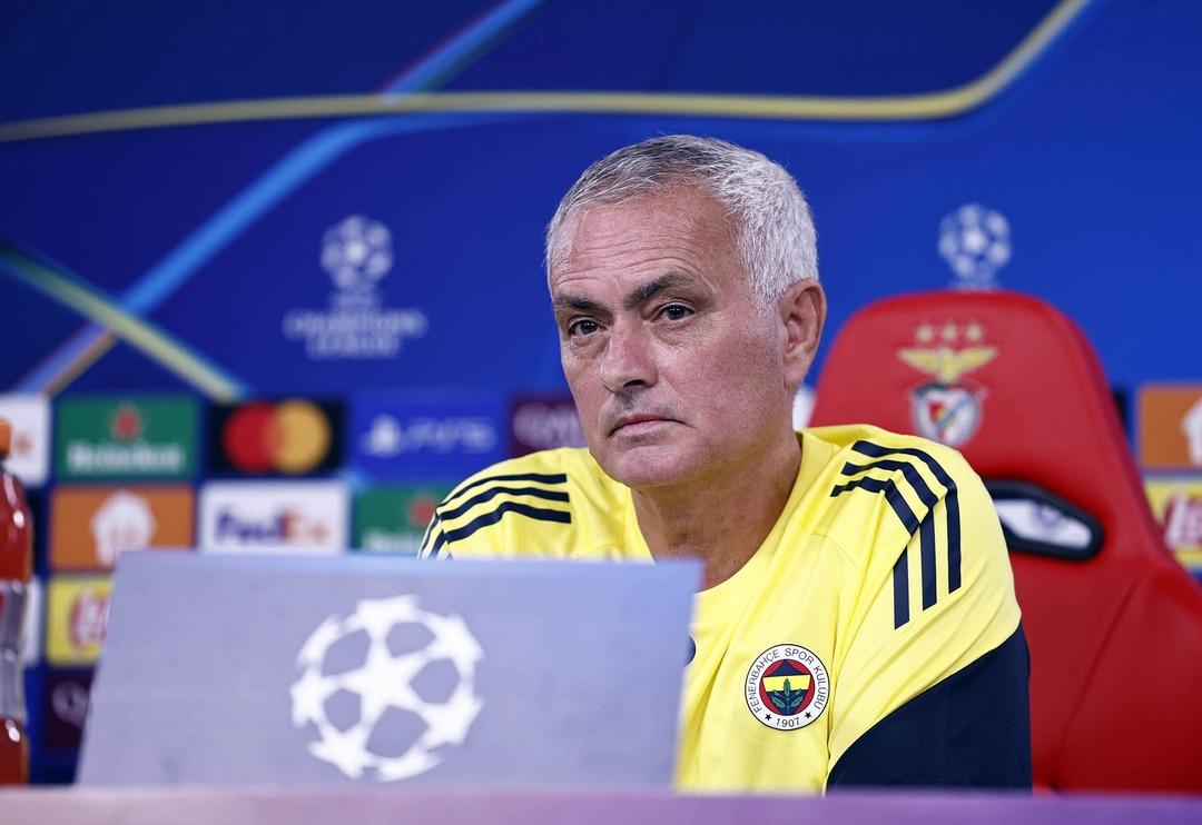 Fenerbahçe de Youssef En-Nesyri korkuttu! Benfica maçı öncesi antrenmanı yarıda bıraktı... 2