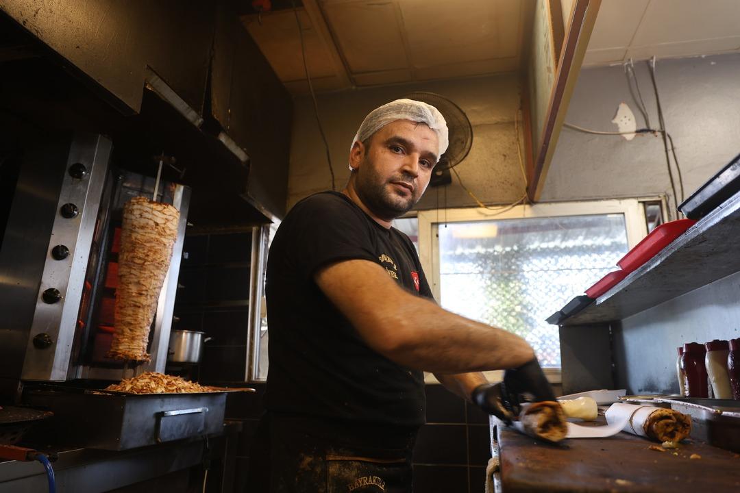 60 derece sıcakta günlüğü 2 bin TL ye çalışıyor! "Gençlere tavsiye etmiyorum" 2