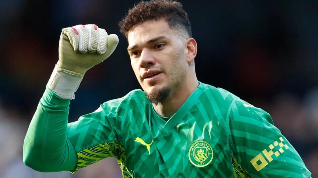 Tümer Metin in Ederson yorumu tepki çekti! Stüdyodakiler bile o yorum karşısında tepkilerini gizleyemedi... Sosyal medya onu konuşuyor 2