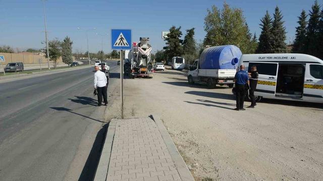 Servis aracına çarpan motosiklet sürücüsü ağır yaralandı 5