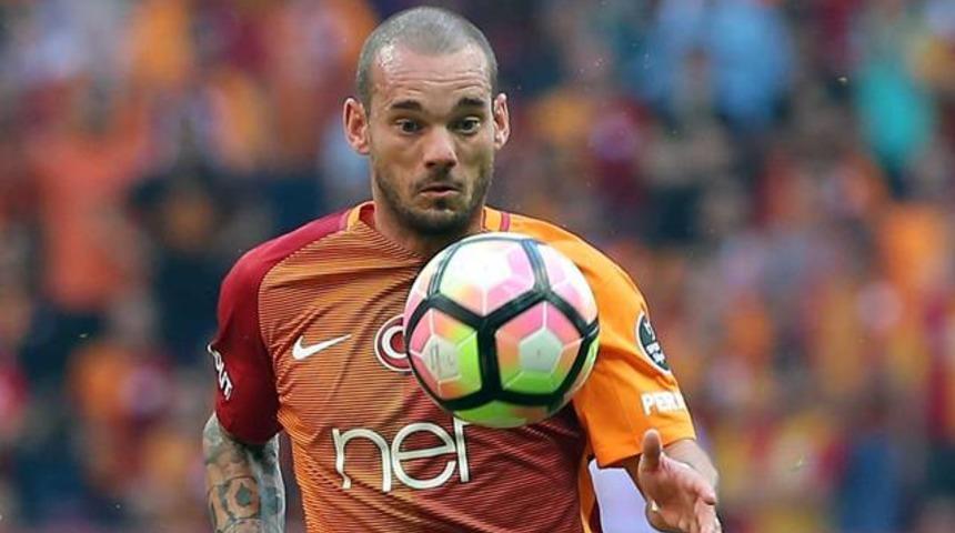  Galatasaray'da Sneijder'in Beşiktaş derbisine yetişmesi ş&uuml;pheli