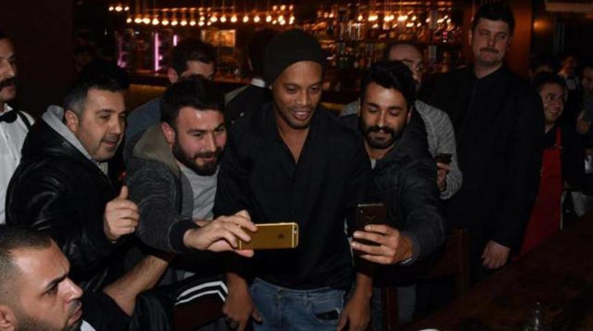 Acun Ilıcalı'dan Ronaldinho bombası!