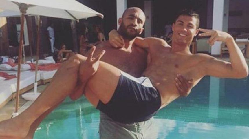 Badr Hari 2 yıl hapis cezasına çarptırıldı