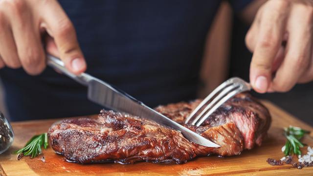 Çarpıcı araştırma: Fazla et yemek kanser yapar mı? Et tüketiminin kanserle ilişkisi var mı? 