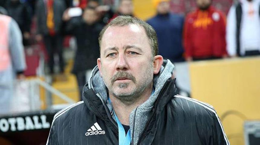 Sergen Yal&ccedil;ın tarih yazıyor!