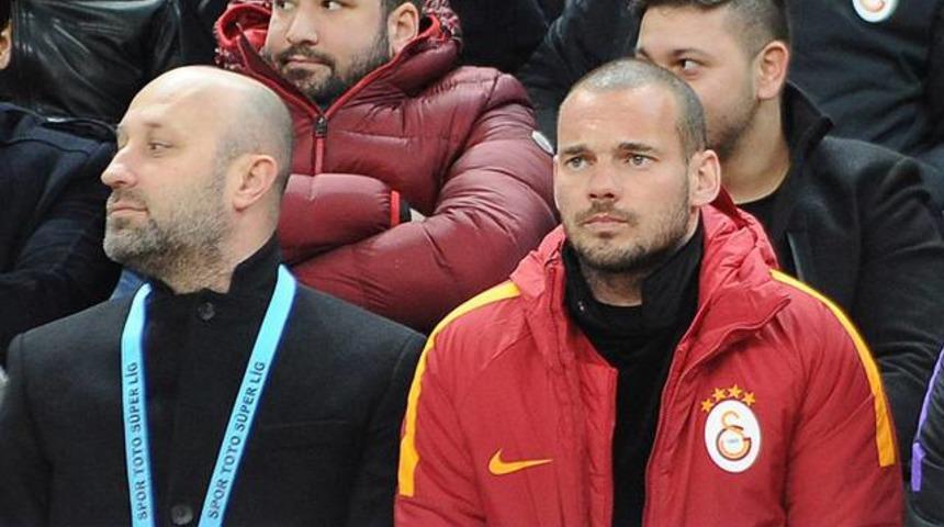 Wesley Sneijder’siz olmuyor