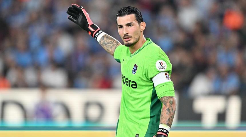 Transferde adı uzun bir süredir Galatasaray ve Fenerbahçe ile anılan Trabzonspor'un yıldızı Uğurcan Çakır, abisinin düğününde son noktayı koydu...