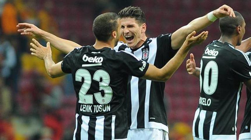 Cenk Tosun, Mario Gomez'i geride bıraktı
