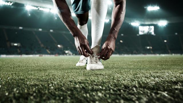 Hazırlık maçlarında neden formalarda isim yazmaz?