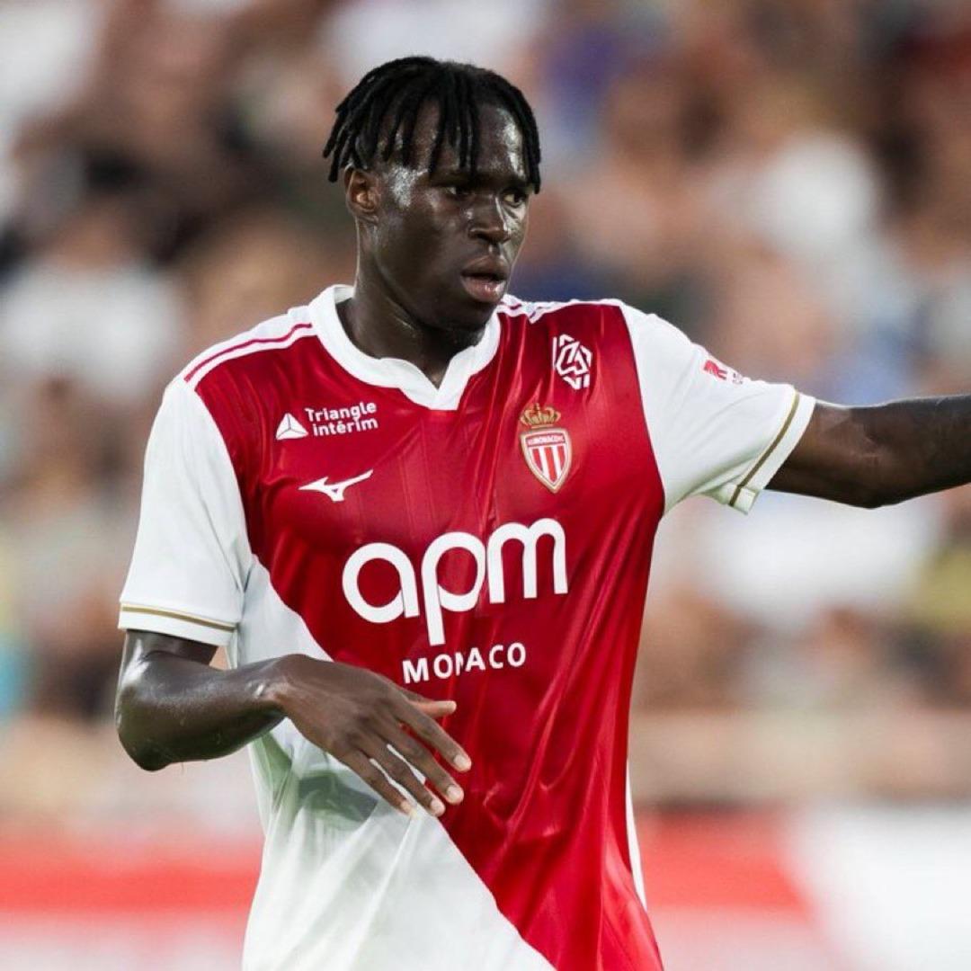 Galatasaray da Monaco seferi başaralı bir şekilde devam ediyor! Şampiyonlar Ligi kura çekimi için Fransa da olan yetkililer Singo yu da bitirdi! 1