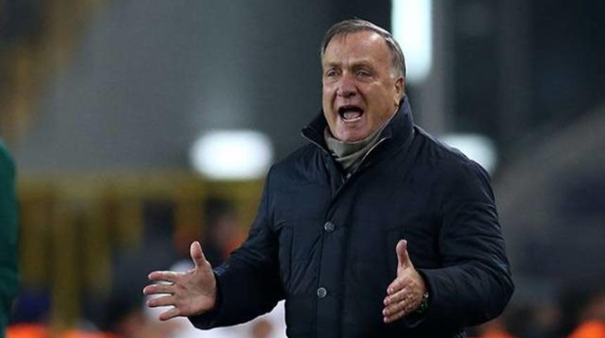 Dick Advocaat gemileri yaktı