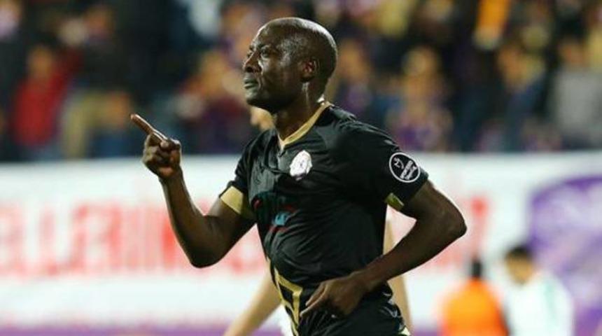 Webo: 'Fenerbah&ccedil;e beni &uuml;z&uuml;yor'