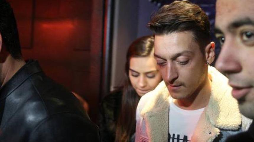 Mesut &Ouml;zil, İstanbul'a geldi