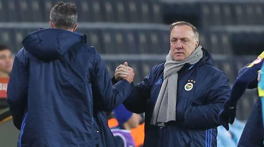 Futbolcular Advocaat&rsquo;tan şikayet&ccedil;i