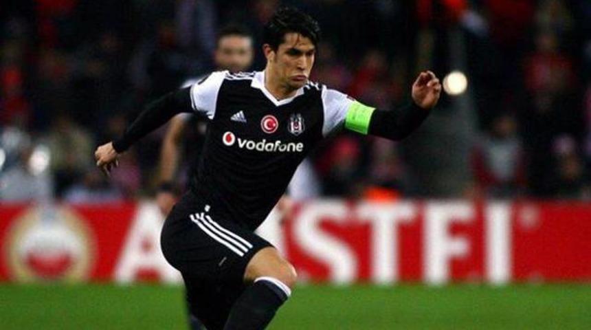 Beşiktaş'a Necip Uysal'dan k&ouml;t&uuml; haber!