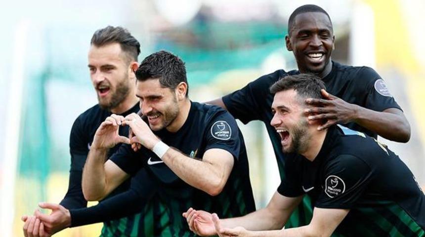 Akhisar Belediyespor 3 - 0 Antalyaspor 