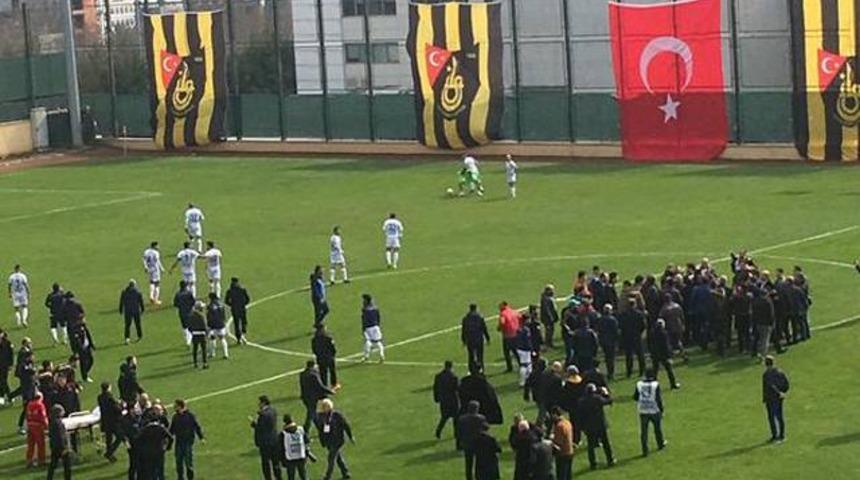 İstanbulspor-Erzurumspor ma&ccedil;ı &ouml;ncesi olay