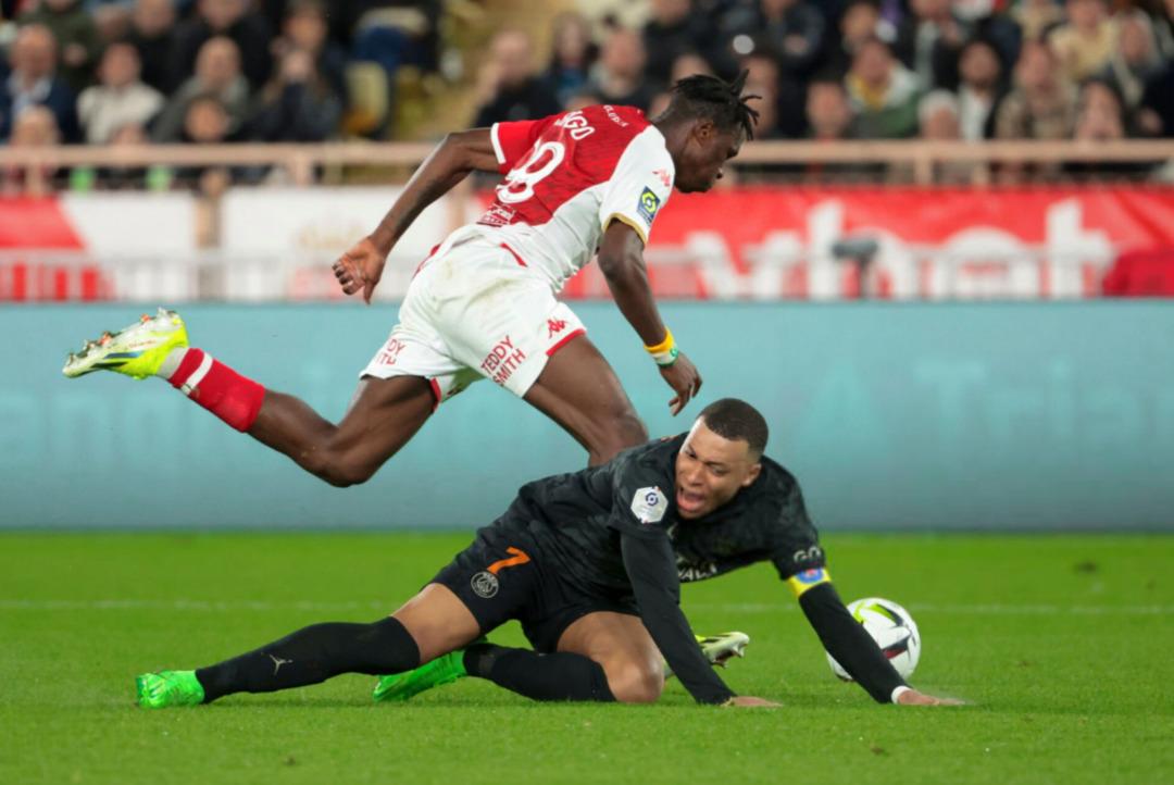 Galatasaray dan transfer bombası! Wilfried Singo rekor bedelle İstanbul a geliyor 2