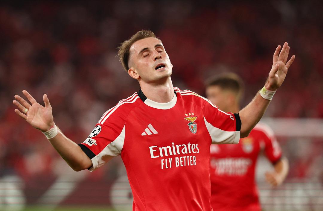Fenerbahçe, Benfica ya elenerek Şampiyonlar Ligi ne veda etti... 1