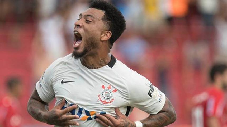 Colin Kazım'dan ırk&ccedil;ılık isyanı