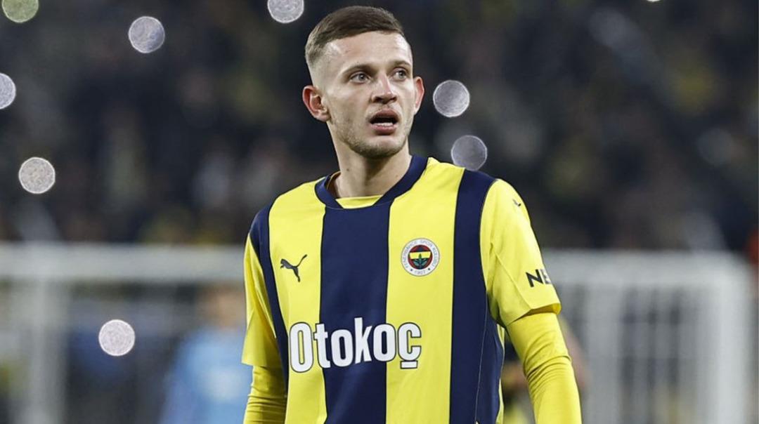 Nihat Kahveci canlı yayında adeta sinir krizi geçirdi! Fenerbahçeli futbolcuya ağzına geleni saydı 1